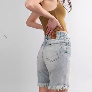 Lee Vintage Modern High Rise Dad Shorts Bleach Out Wash Size 28 Longline